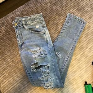 American Eagle Distressed Hi Rise Jeggings